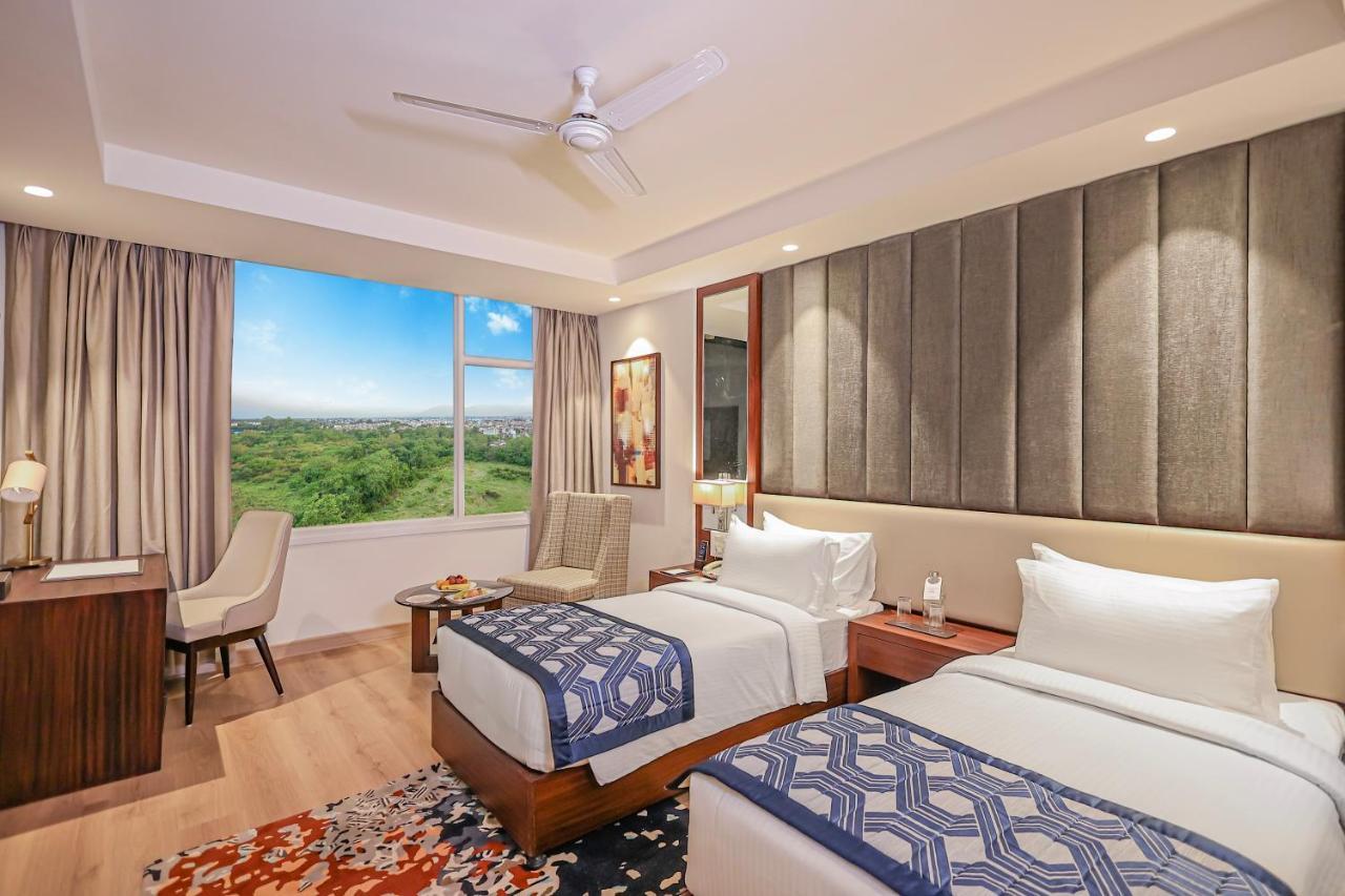 Regenta Dehradun By Royal Orchid Hotels Limited Luaran gambar