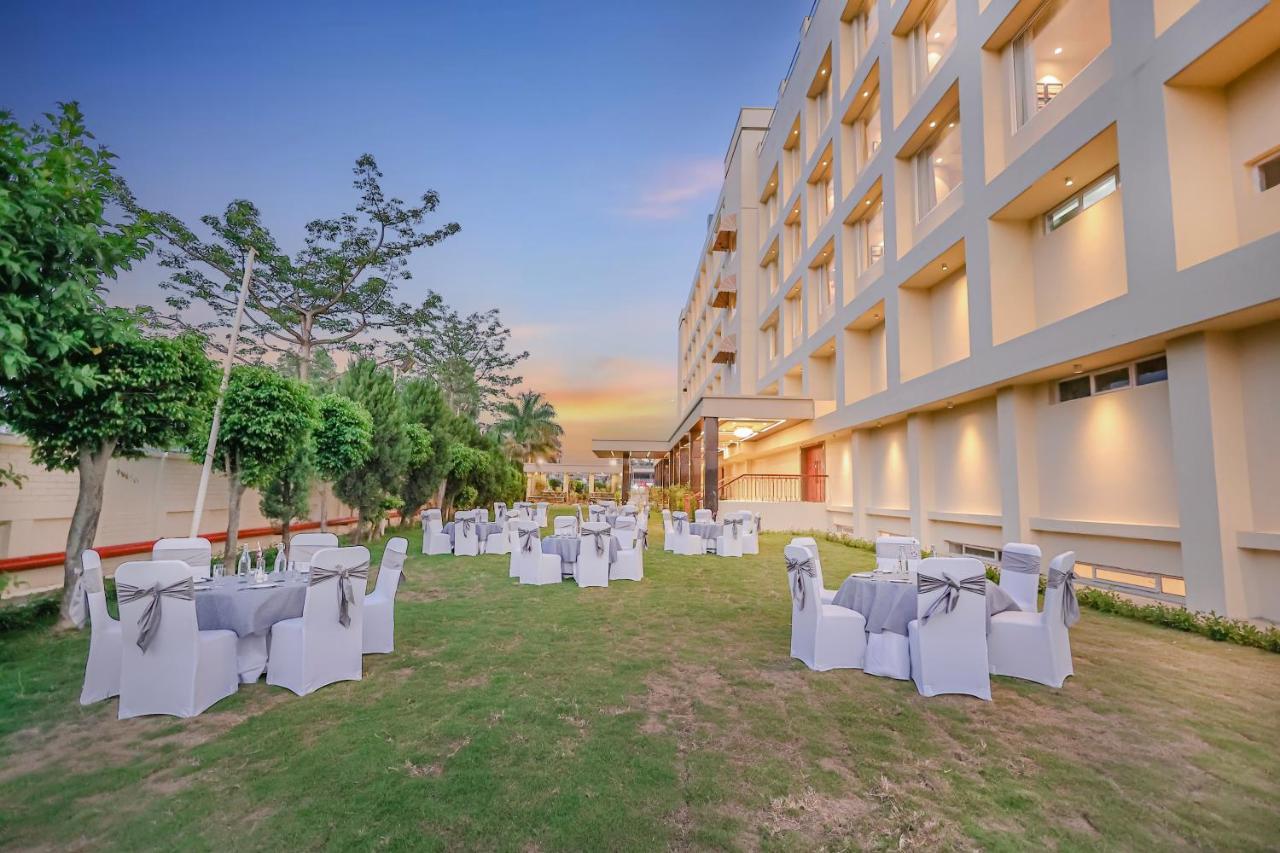 Regenta Dehradun By Royal Orchid Hotels Limited Luaran gambar