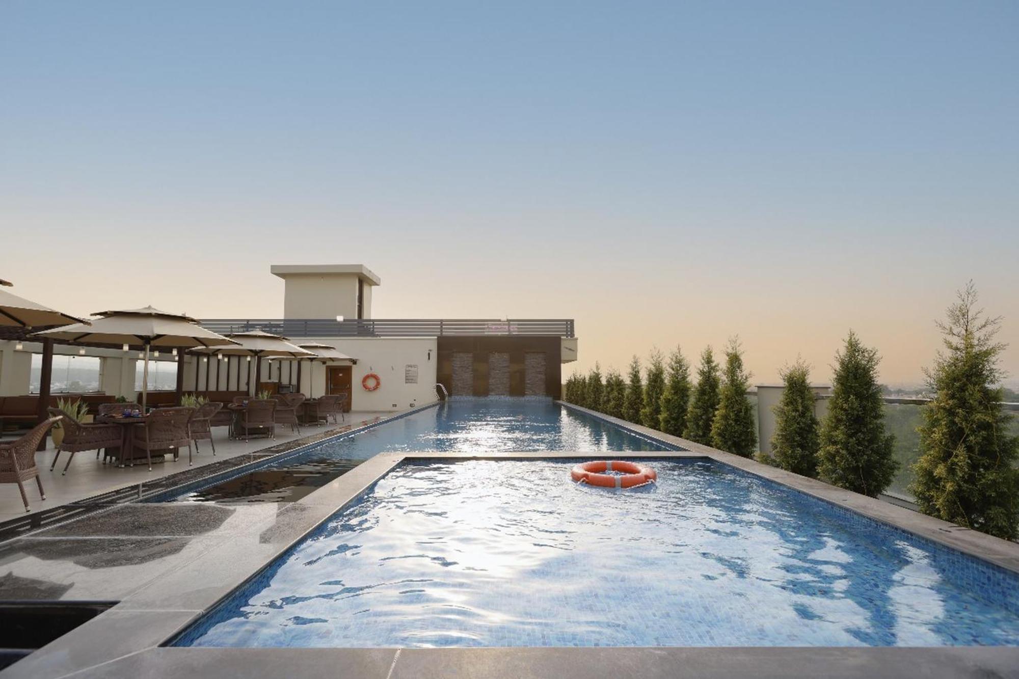 Regenta Dehradun By Royal Orchid Hotels Limited Luaran gambar