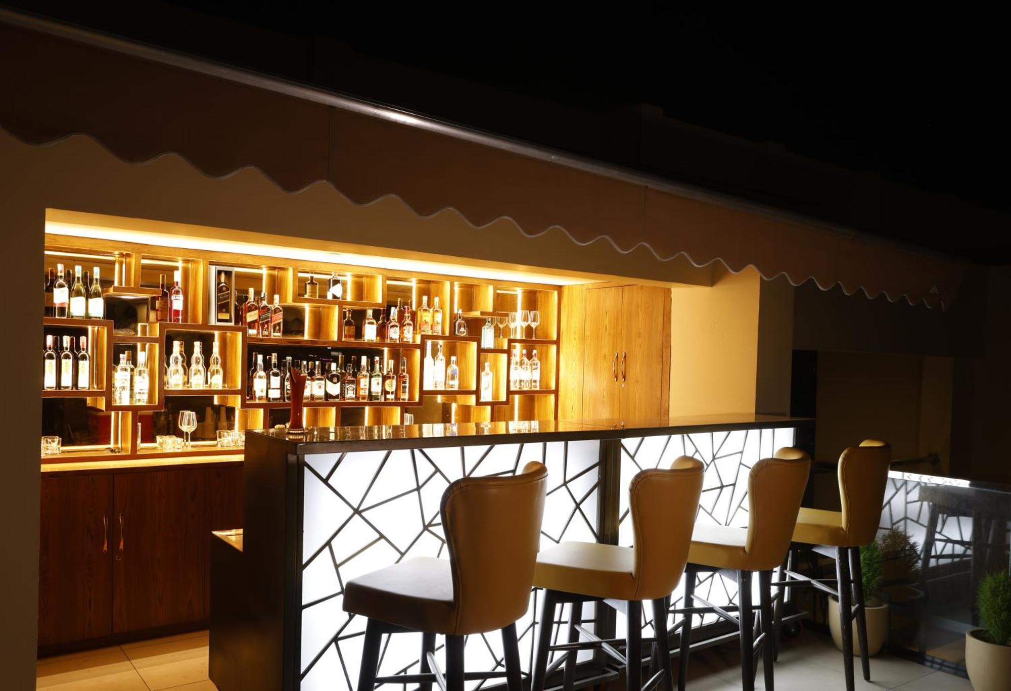 Regenta Dehradun By Royal Orchid Hotels Limited Luaran gambar